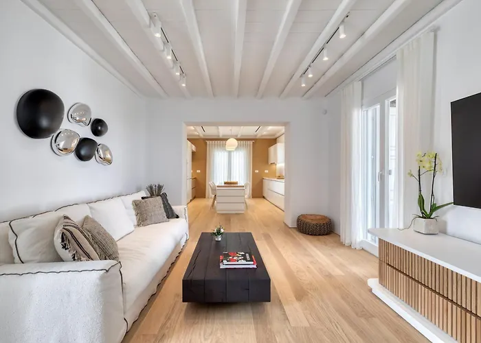 Hadi カロ・リヴァディ