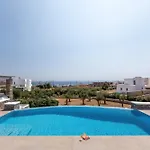 Hadi * Mykonos Town